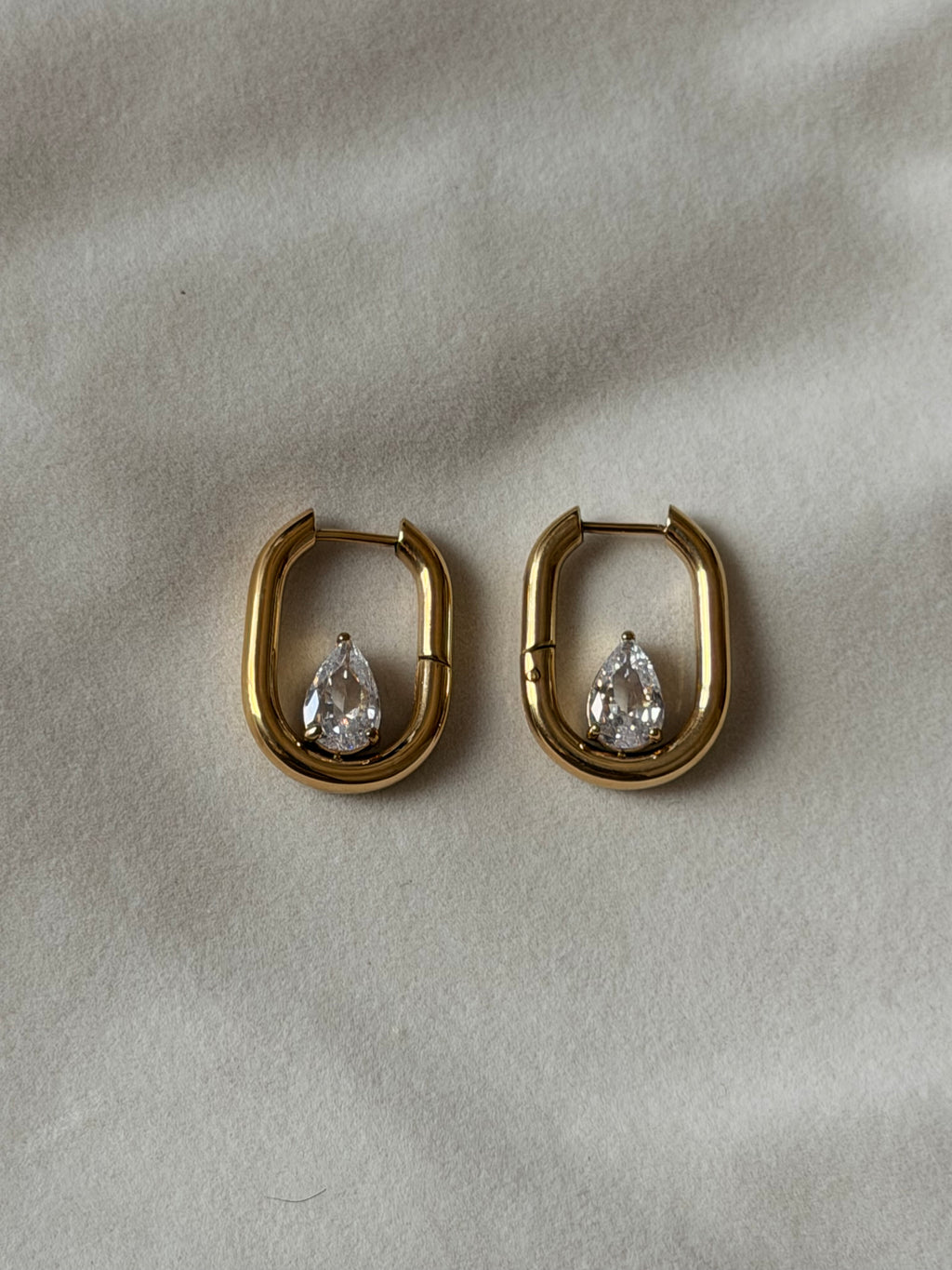 The Elixara Hoops
