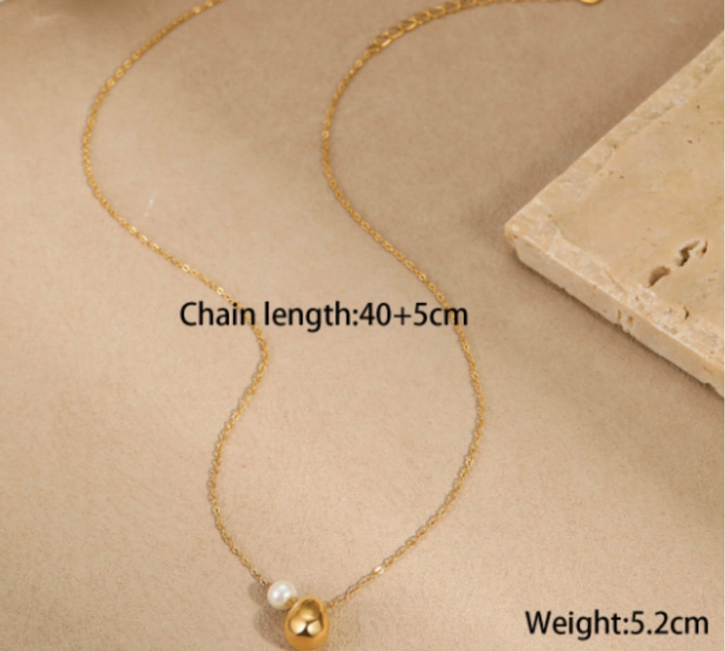 The Nerina Necklace in Gold