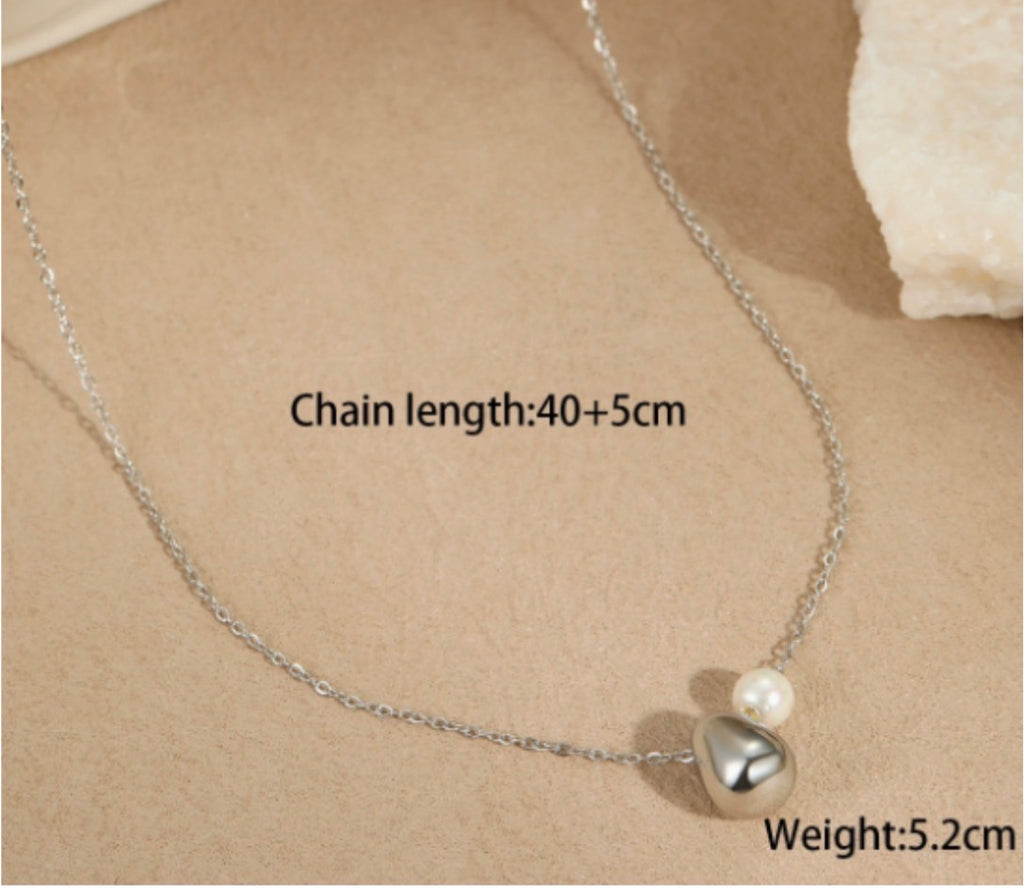 The Mireya Necklace