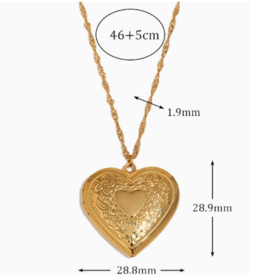 The Secret Keeper in Gold
