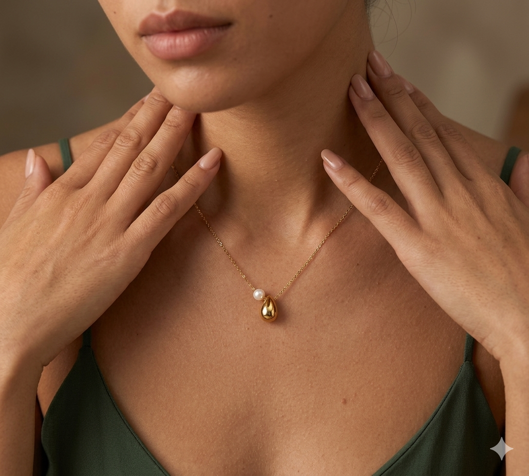 The Nerina Necklace in Gold